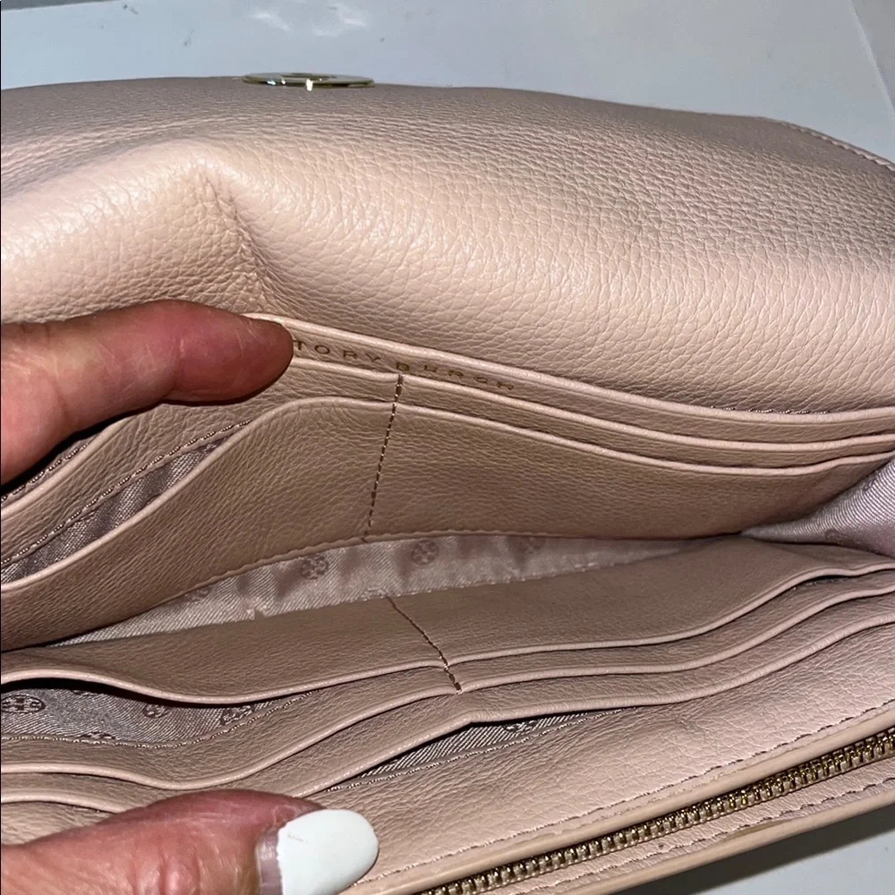 TORY BURCH PINK PEBBLED LEATHER WALLET WITH FLAP CLOSURE